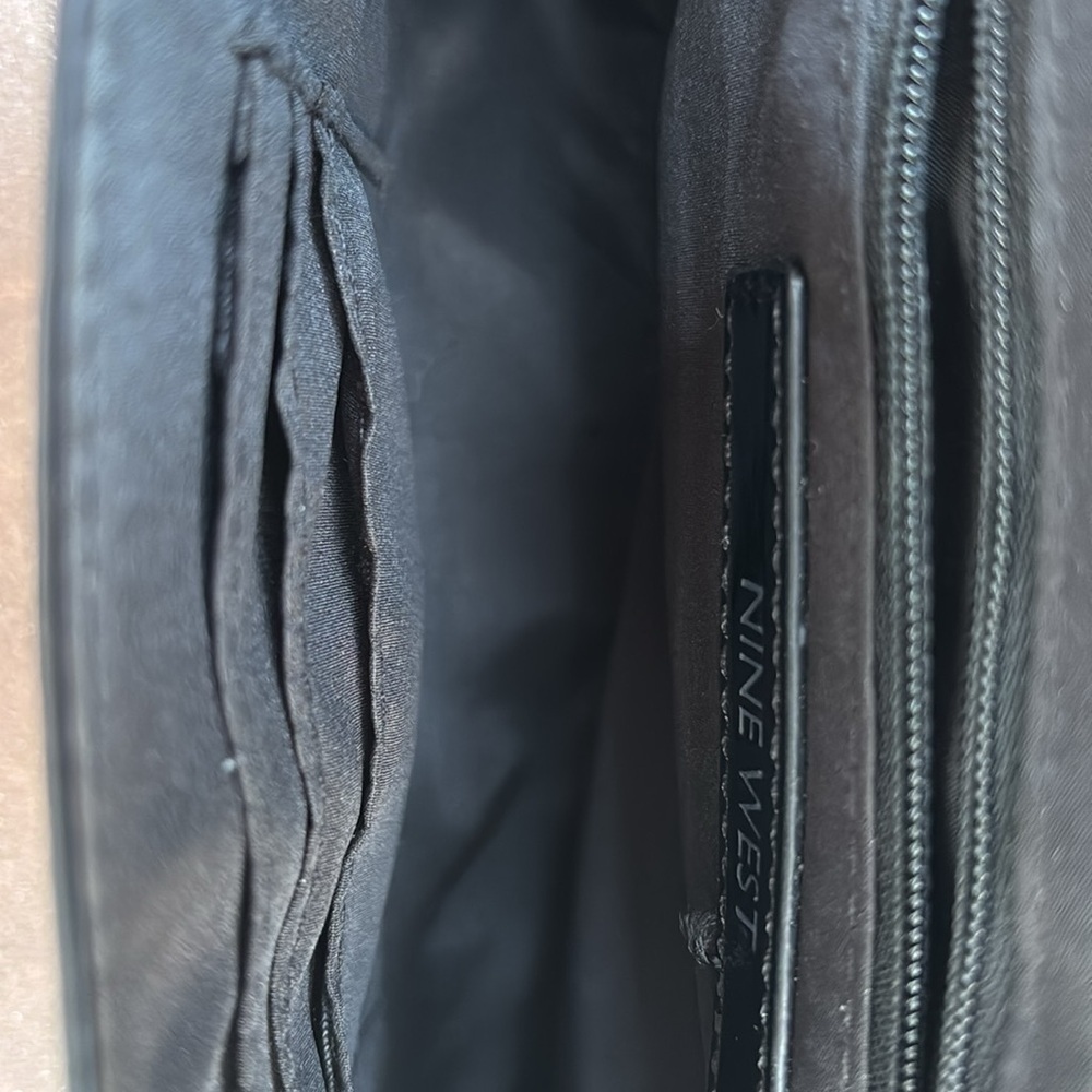 ⭐️Nine West Black Patten Bag - Picture 8 of 8